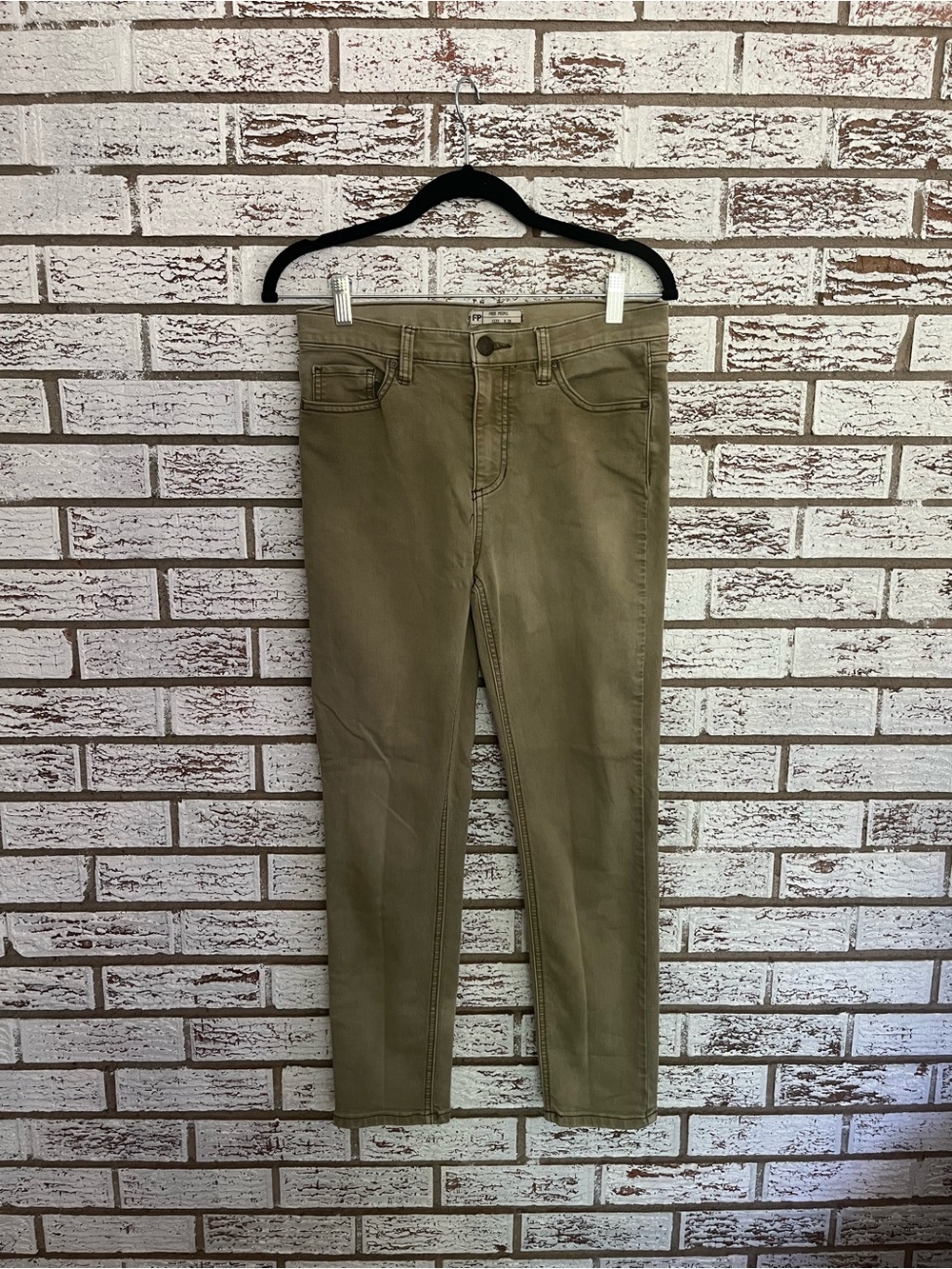 2000s Y2K free people mid to low rise slim leg jeans in olive color